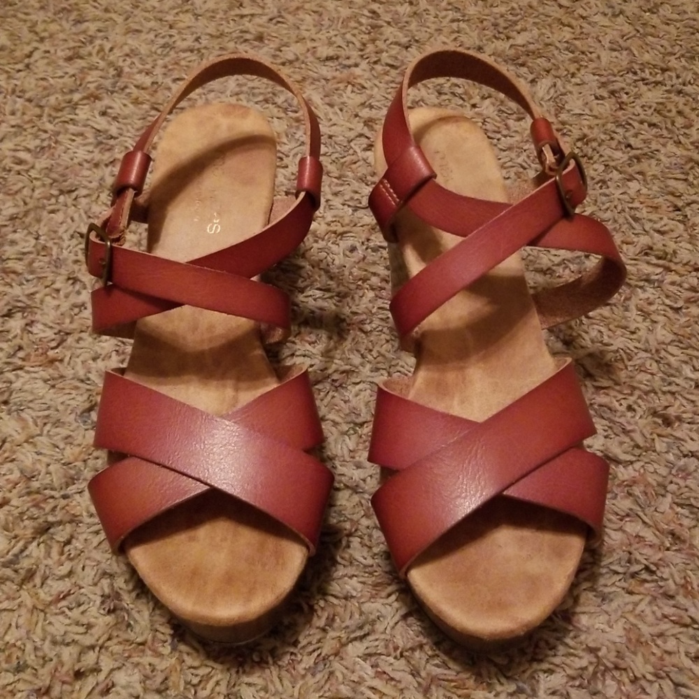 💫4/$30💫 Maurices wedges